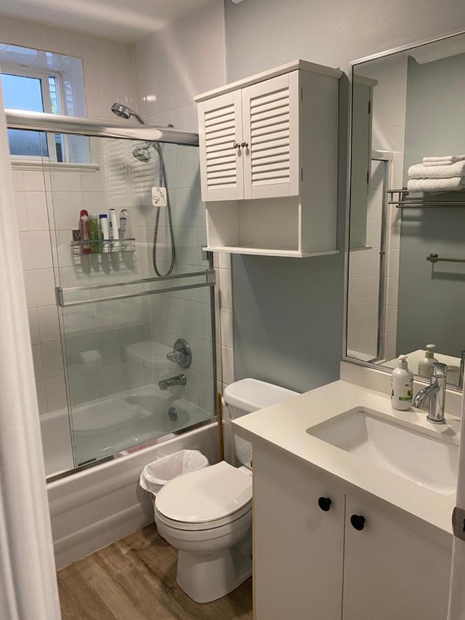 Jane'S Cozy Suite Суррей Екстер'єр фото