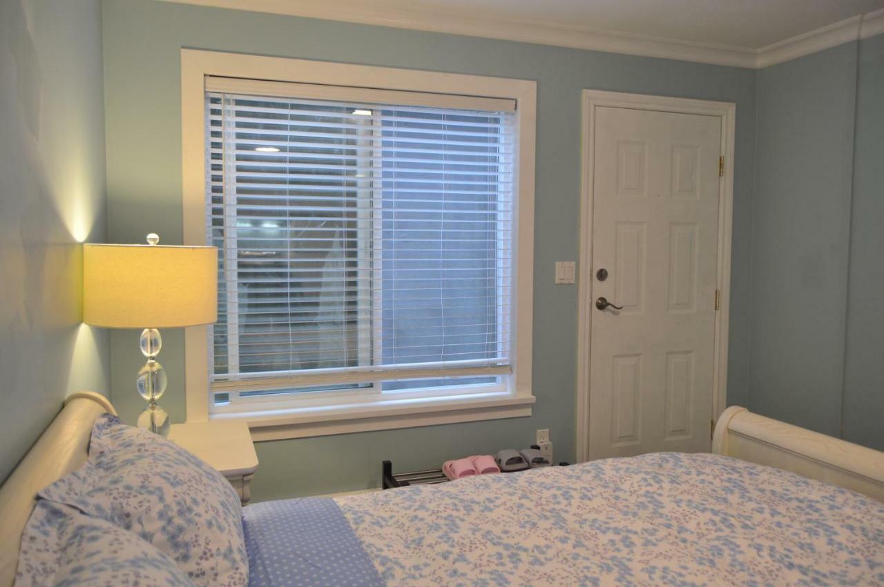 Jane'S Cozy Suite Суррей Екстер'єр фото